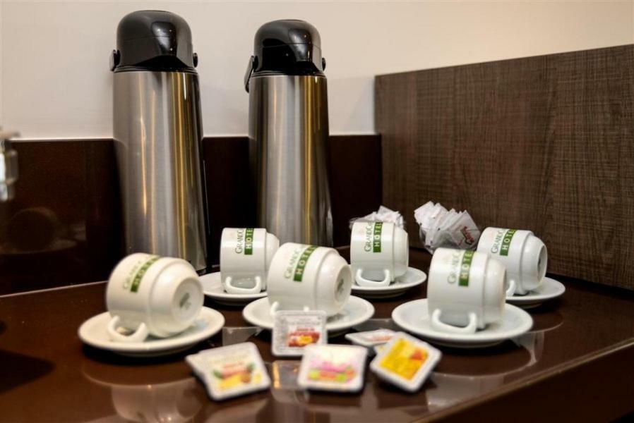 Grand Cafe Hotel Manhuacu Eksteriør bilde